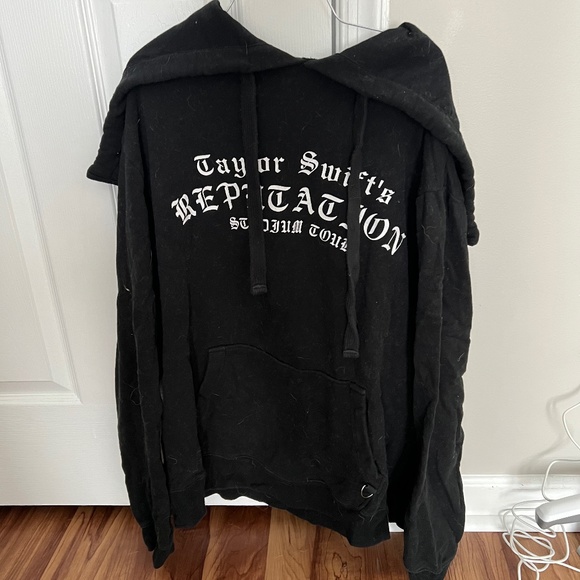 TAYLOR SWIFT Reputation Tour 公式グッズ　フーディー Taylor Swift Hoodie Reputation Stadium Tour Concert White